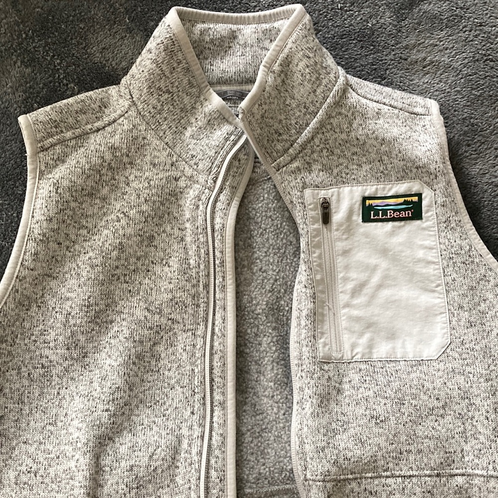 LL Bean sweater fleece vest, like new!